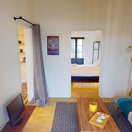 Narrow Street Suite Виктория Екстериор снимка